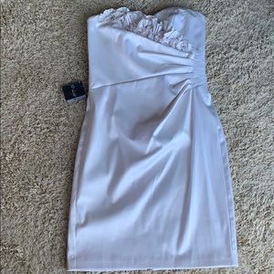 NWT: White House| Black Market